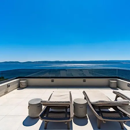 Seaview Blue Lagoon With Private Pool, Jacuzzi, Media Room, 6 Bedrooms, 70m Villa