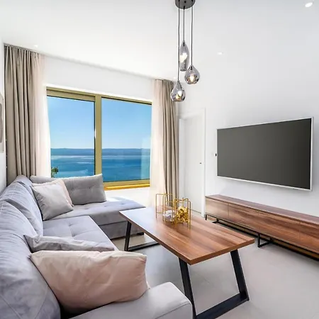 Seaview Blue Lagoon With Private Pool, Jacuzzi, Media Room, 6 Bedrooms, 70m Villa