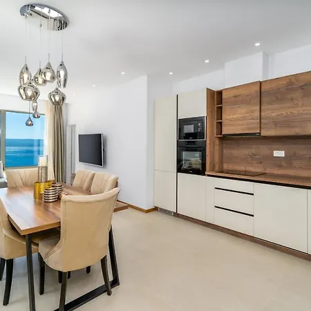 Villa Seaview Blue Lagoon With Private Pool, Jacuzzi, Media Room, 6 Bedrooms, 70m