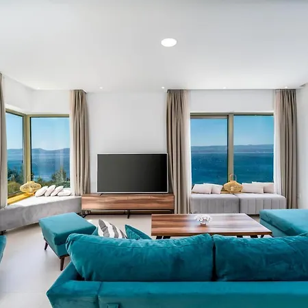 Seaview Blue Lagoon With Private Pool, Jacuzzi, Media Room, 6 Bedrooms, 70m